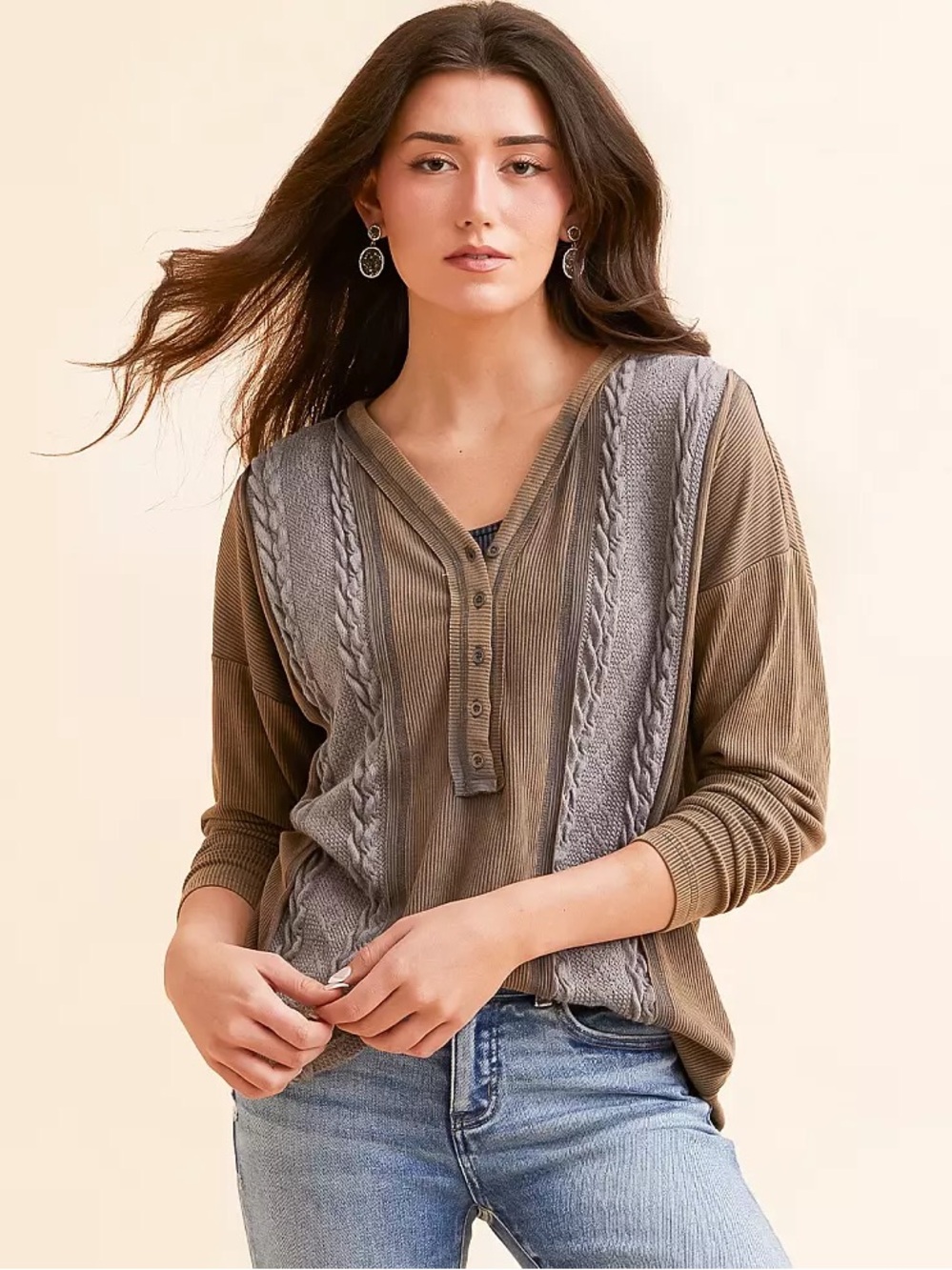 BKE Pieced Cable Knit Washed
Henley Long Sleeve Top 🤍✨